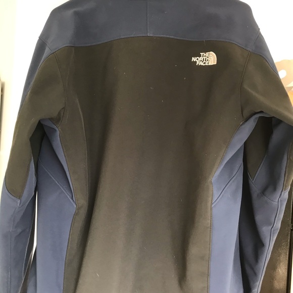 Men’s M North Face Jacket - Picture 2 of 2